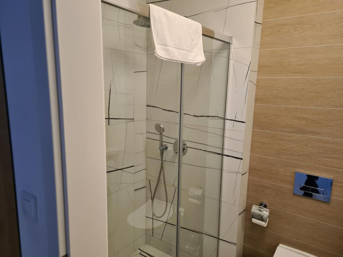 Apartamenty Kasprowicza 20A Klimatyzacja Basen Fintess Sauny Parking Bawialnia Zmywarkataras Wysoki Standard W Pelni Wyposazony 科沃布热格 外观 照片