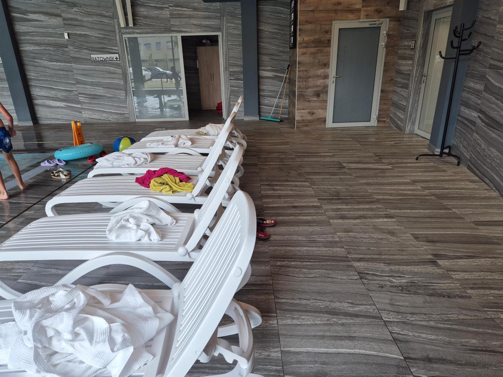 Apartamenty Kasprowicza 20A Klimatyzacja Basen Fintess Sauny Parking Bawialnia Zmywarkataras Wysoki Standard W Pelni Wyposazony 科沃布热格 外观 照片